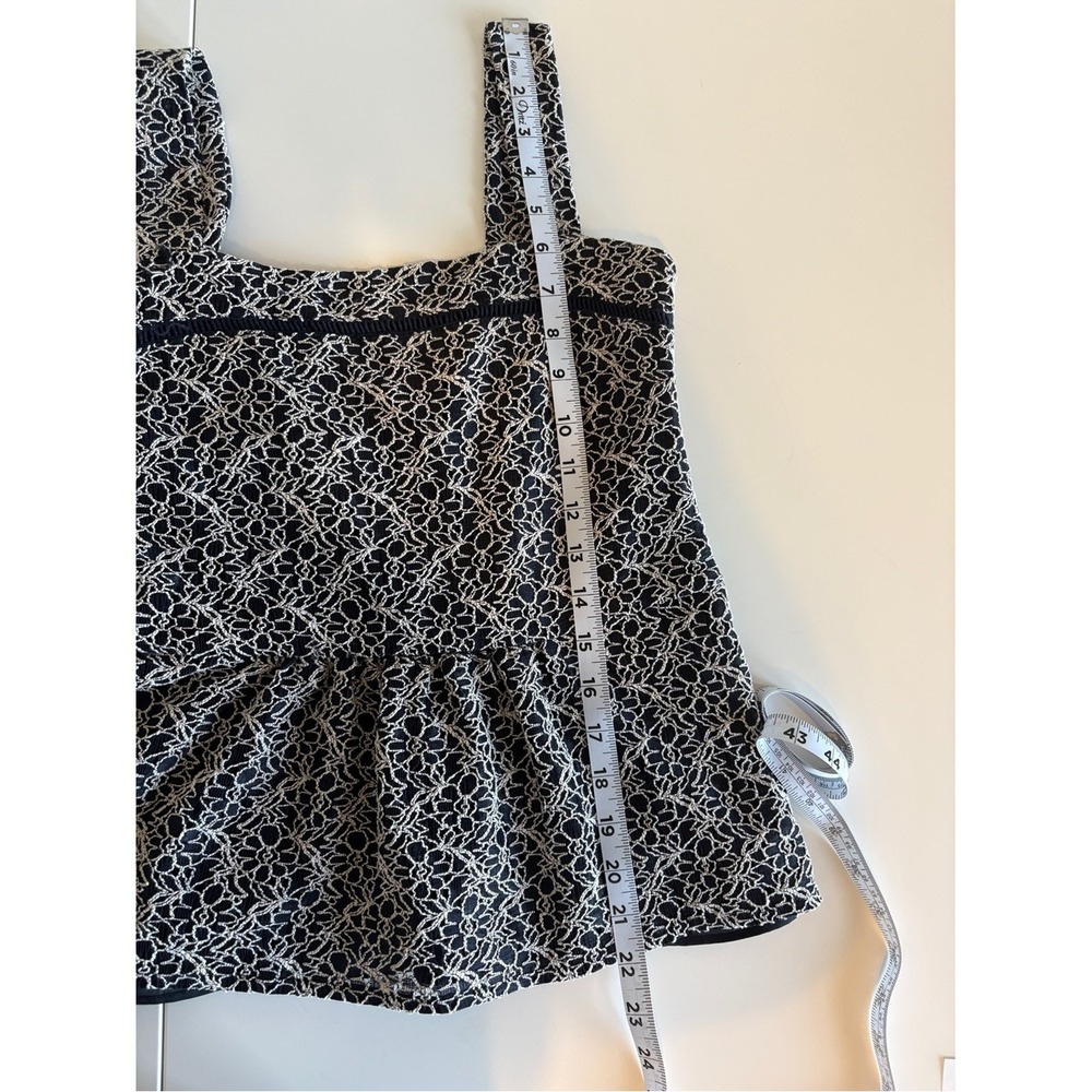 Banana Republic Black & White Lace-Inspired Peplum Tank - Picture 9 of 9